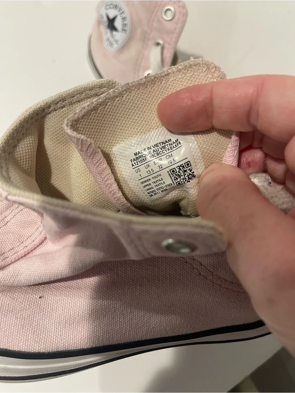 Converse Kids Pink Chuck Taylor All Star High-Top Sneakers girls youth sz 1